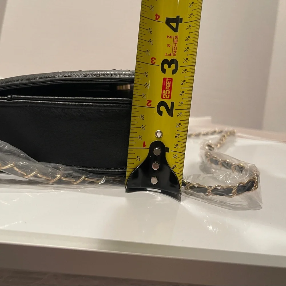 NWT Badgley Mischka Black Sequin Satin & Vegan Leather Crossbody Clutch Money‎